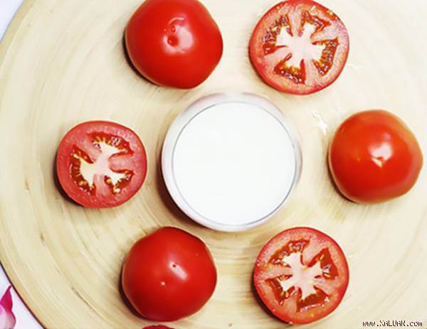 Mặt nạ cà chua và sữa chua không đường