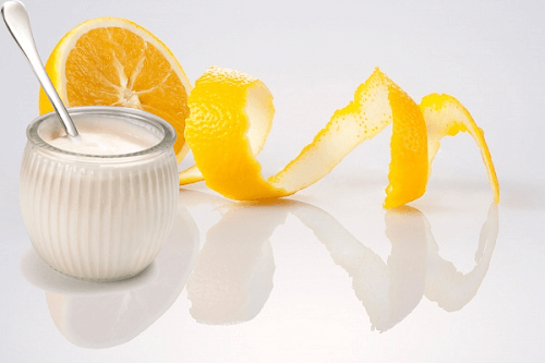 Mặt nạ sữa chua kết hợp với vỏ cam