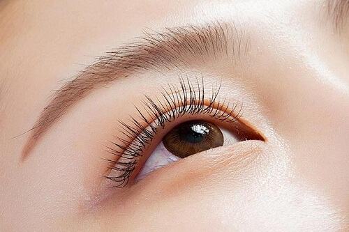 Advantages when connecting angel eyelashes