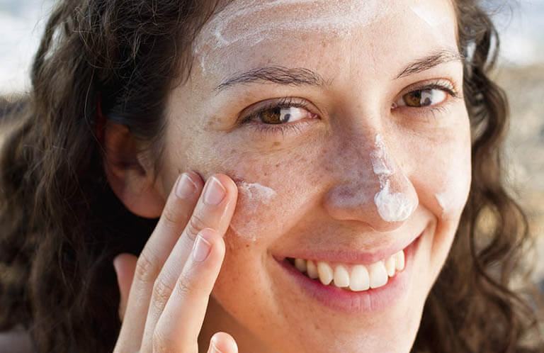 Daily moisturizing for skin