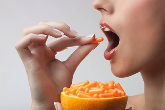 Sử dụng vitamin C giúp giảm thâm nám