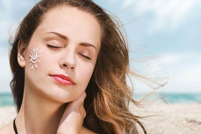 Distinguishing Moisture & Water Supply in Summer Skin Care Insider
