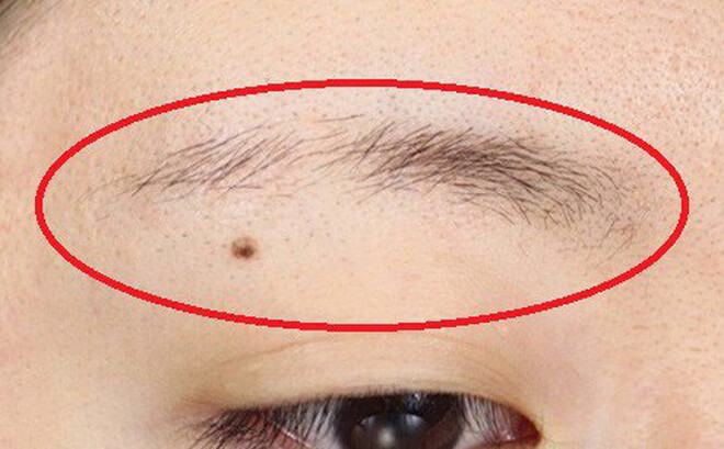 Note when taking care of thin eyebrows