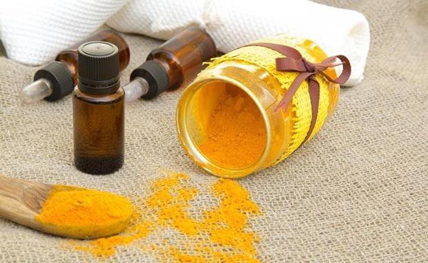 Treat acne safely with turmeric essential oil