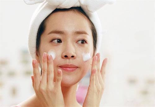 Biết cách chăm sóc da sẽ giúp thời gian điều trị mụn của bạn trôi qua nhanh hơn