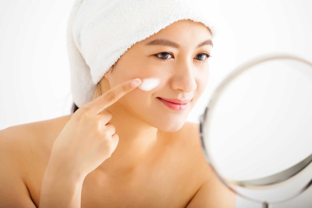 Use acne medicine to effectively treat body acne