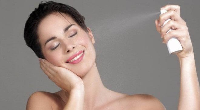 Mineral spray effective skin care in the evening