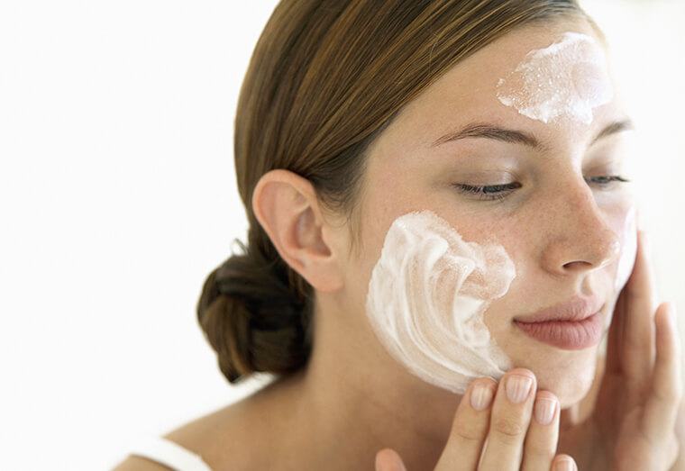 Washing your face the wrong way makes the acne treatment process more difficult