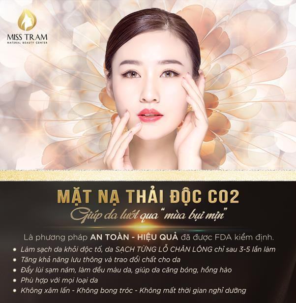Skin detox treatment with CO2 mask