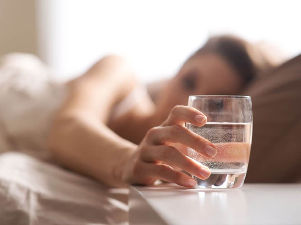 should drink water right after waking up