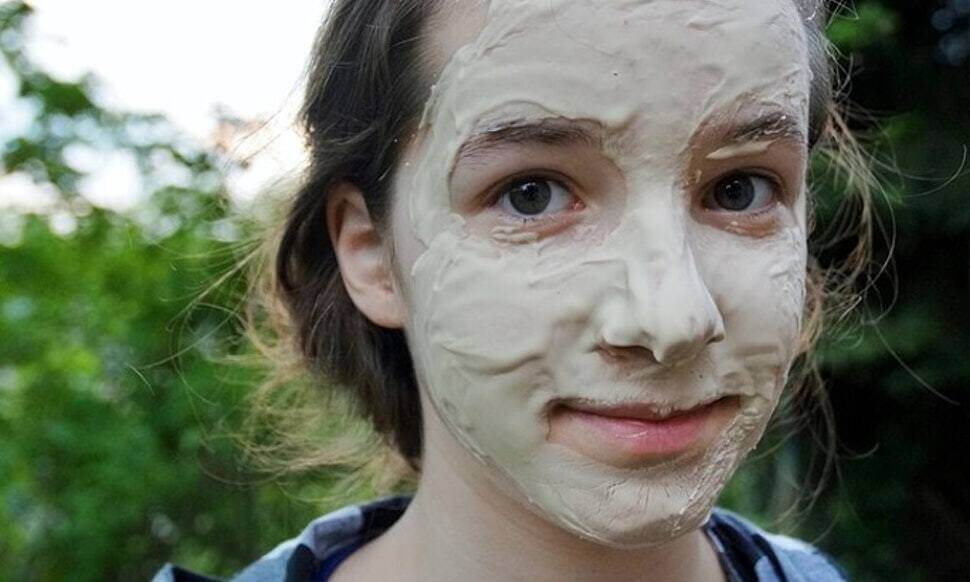 Mistakes When Wearing Masks That Cause Skin To Break Out More Exactly