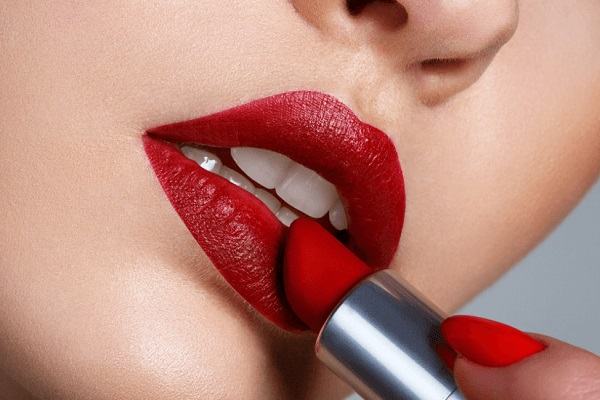 beautiful red lipstick makeup