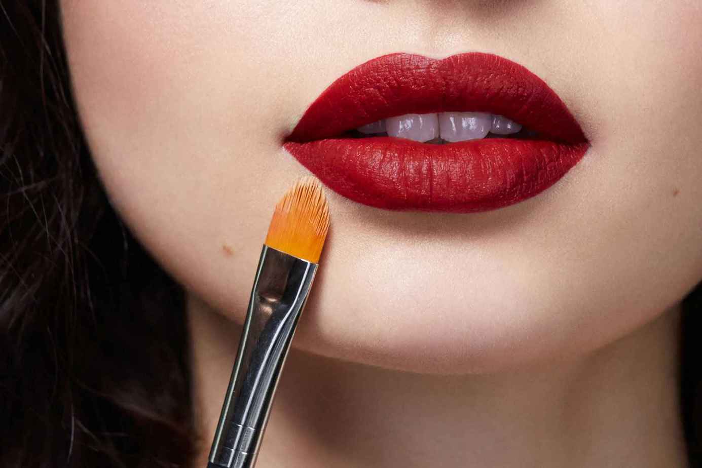 how to apply red lipstick beautifully