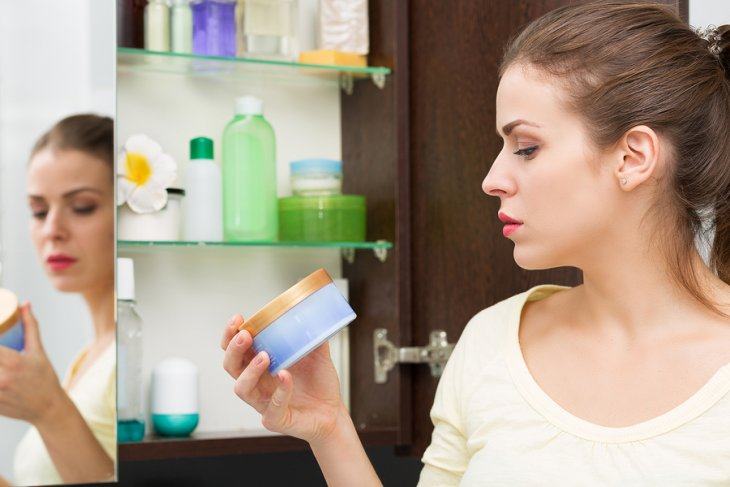 Điểm Danh 4 Loại Mỹ Phẩm Gây Hại Nhưng Nhiều Người Đang Tin Dùng