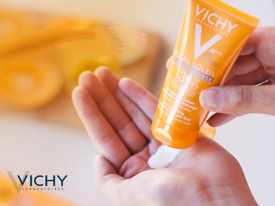 Cách sử dụng kem chống nắng Vichy Capital Soleil SPF50 Face Dry Touch